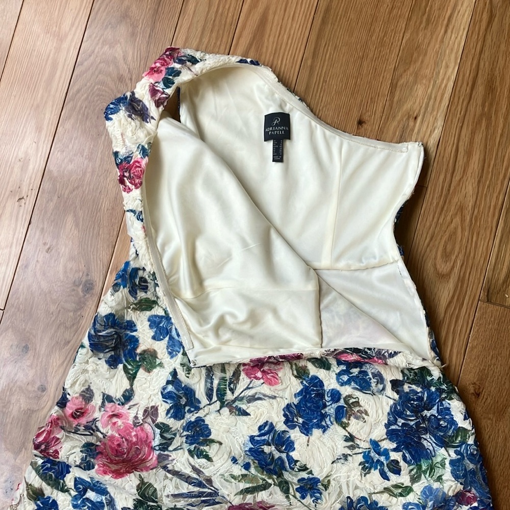 Adrianna Papell textured floral one shoulder  Dress sz 10 - Picture 4 of 10